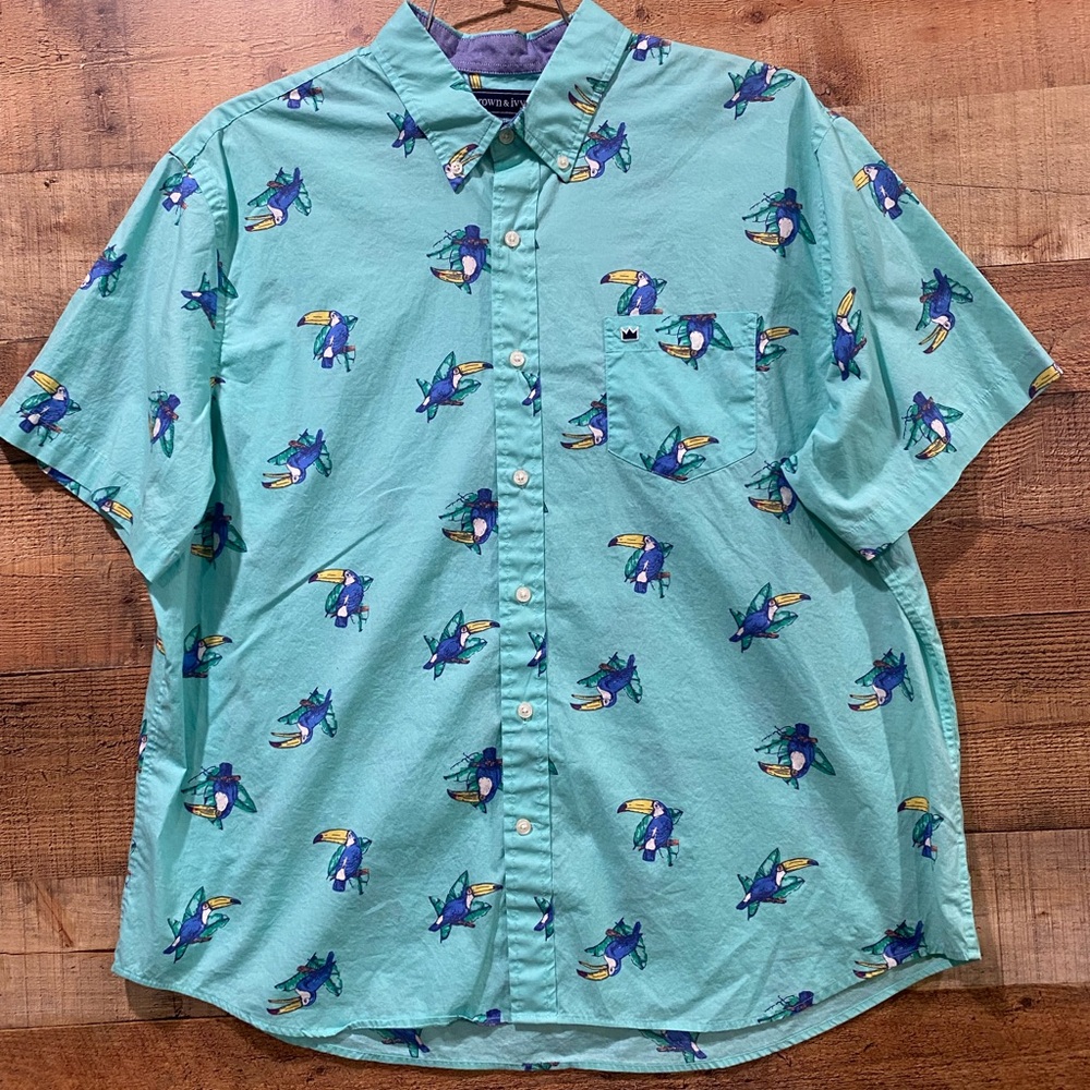Crown & Ivy Mens Button Down Tropical Summer Aqua Toucan Shirt Size XL